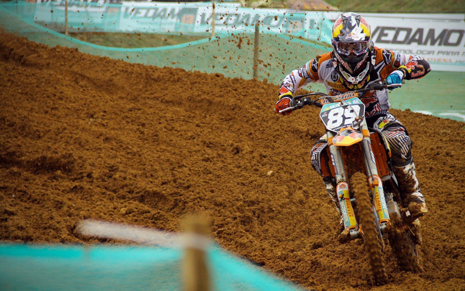 回归曼联备战新赛季！霍伊伦晒训练照，回来的感觉真棒